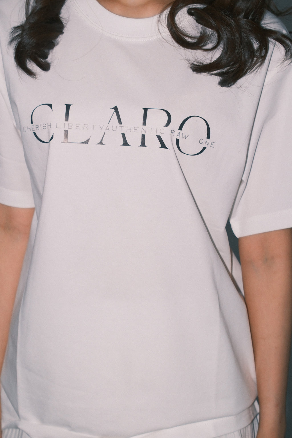 CLARO 經典白T恤